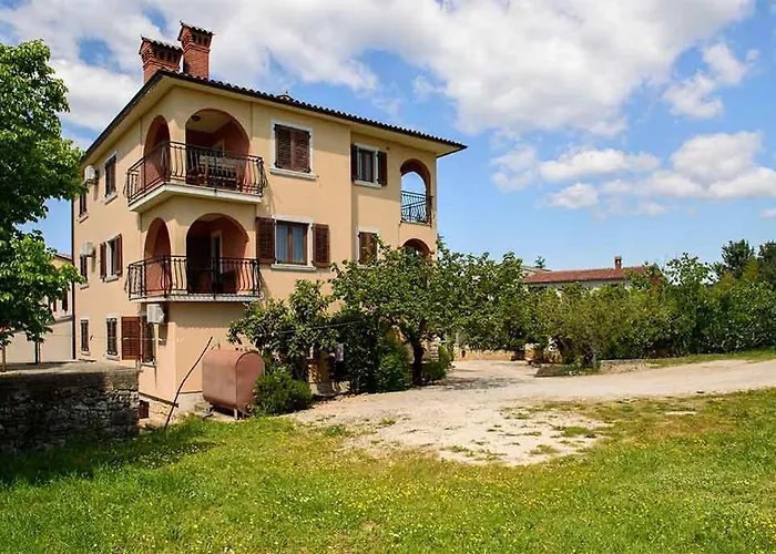 Lejlighed Nice, Comfortable Cristian With Terrace Rovinj